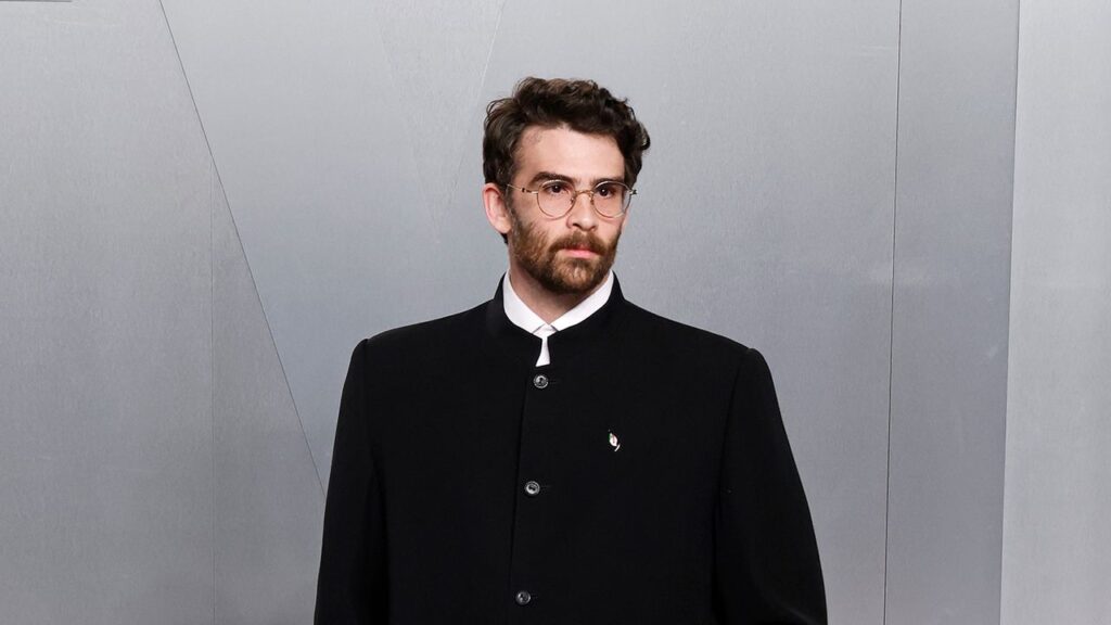 Hasan Piker Came to the Vanity Fair Oscar Party 2026 and Says He “Got Frame Mogged by Real Celebrities” Hasan Piker Came to the Vanity Fair Oscar Party 2026 and Says He “Got Frame Mogged by Real Celebrities”