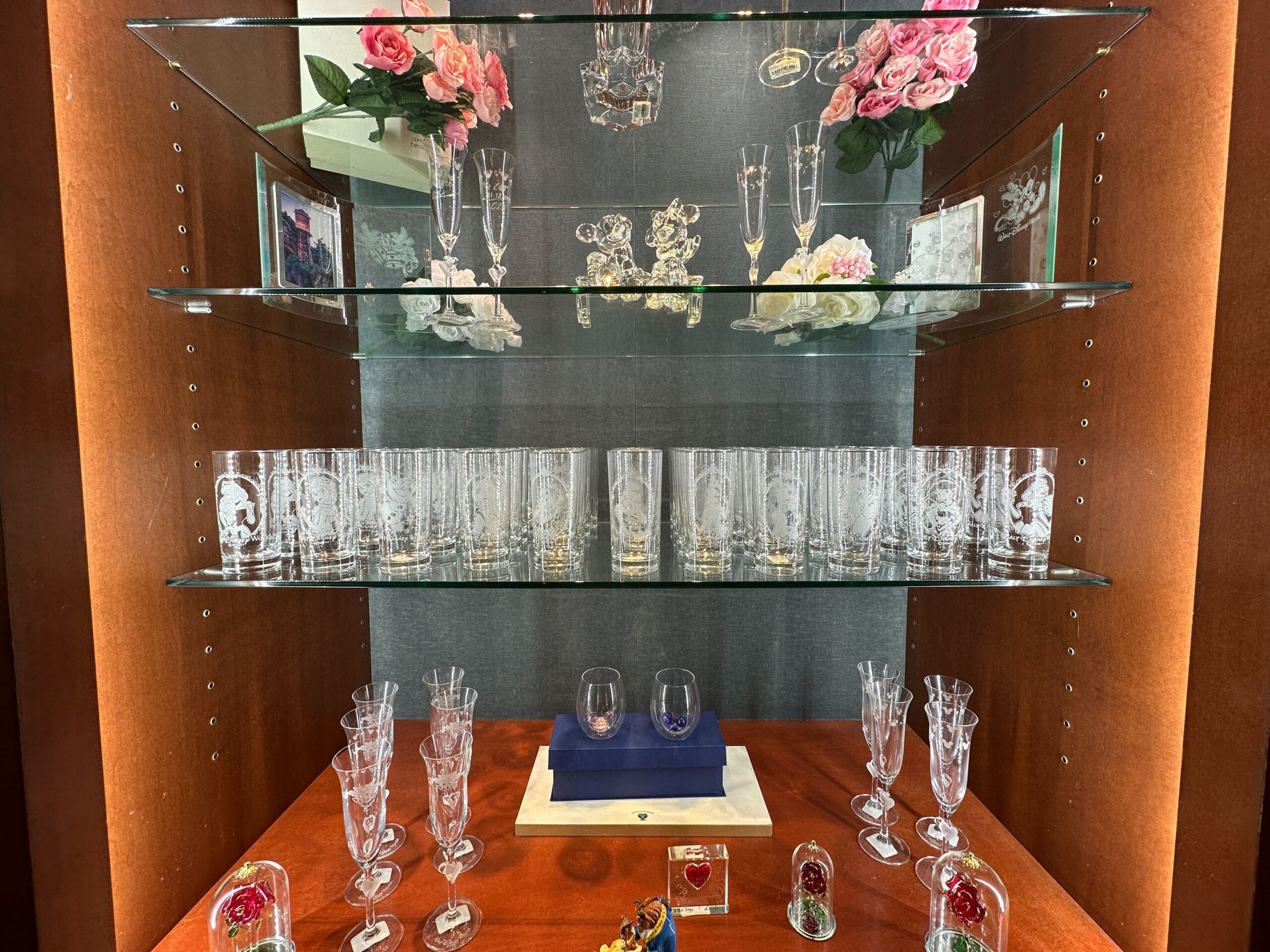 New Glass Set Features Disney Princesses (And Olaf) at Crystal Arts in Walt Disney World