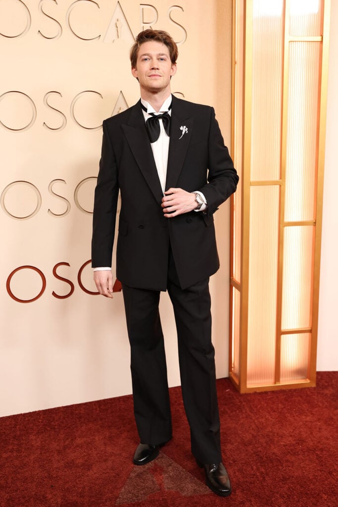 Joe Alwyn Oscars 2026
Joe Alwyn 2026 Oscars red carpet
Joe Alwyn Valentino tuxedo
Joe Alwyn Valentino Oscars
Custom Valentino tuxedo Oscars
Joe Alwyn Valentino menswear
Valentino Oscars 2026
Alessandro Michele Valentino Oscars
Oscars 2026 red carpet menswear
Academy Awards 2026 fashion
Michael B. Jordan Oscars 2026
Ryan Coogler Oscars 2026
Oscars 2026 celebrity style
Academy Awards red carpet fashion
