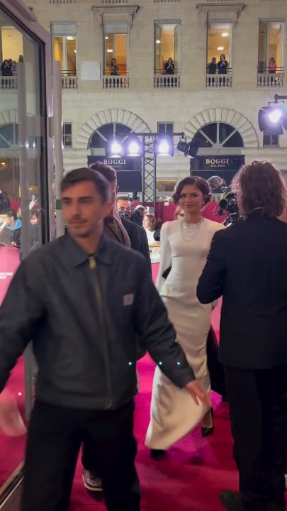 Zendaya is in Paris tonight to present the film "The Drama"