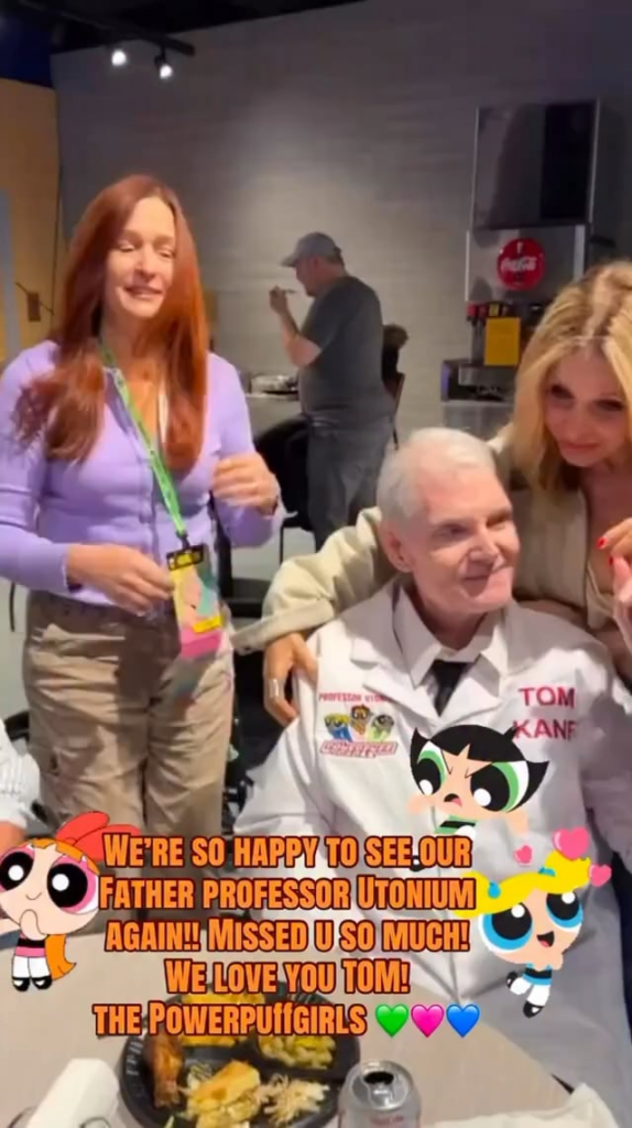 The Powerpuff Girls voice actresses reunited with Professor Utonium: “In December 2020, our Powerpuff Girls father, Professor Utonium-Tom Kane-suffered a stroke that left him unable to speak. We're so grateful to see him again and to witness his recovery. We love you, Tom”