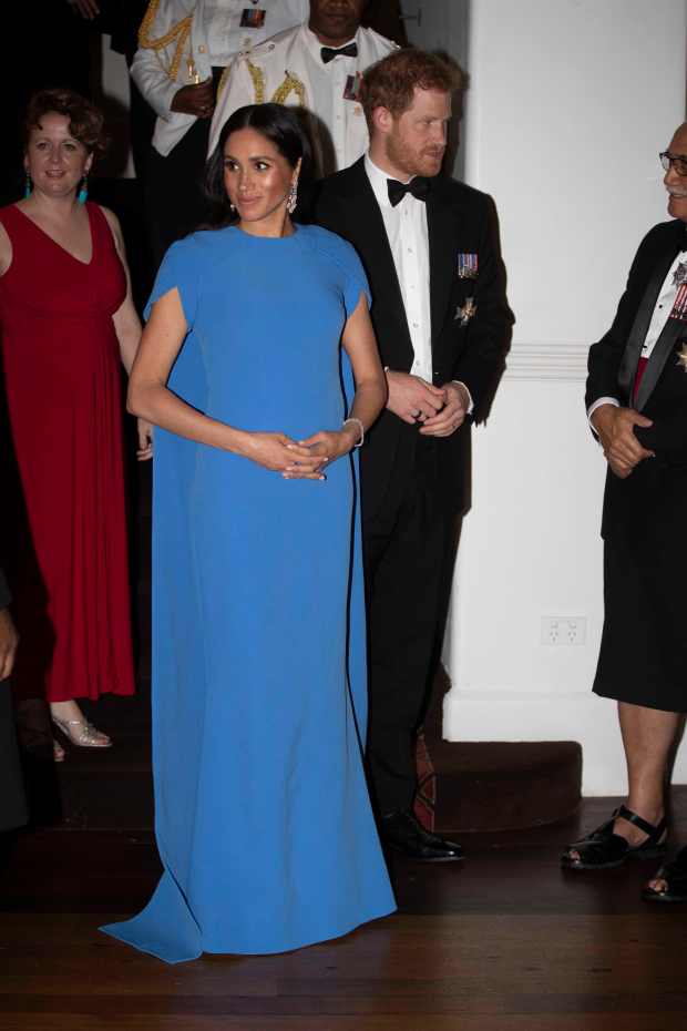 SUVA, FIJI - OCTOBER 23: Prince Harry, Duke of Sussex and Meghan, Duchess of Sussex arrive for the State dinner on October 23, 2018 in Suva, Fiji. The Duke and Duchess of Sussex are on their official 16-day Autumn tour visiting cities in Australia, Fiji, Tonga and New Zealand. (Photo by Ian Vogler - Pool/Getty Images)