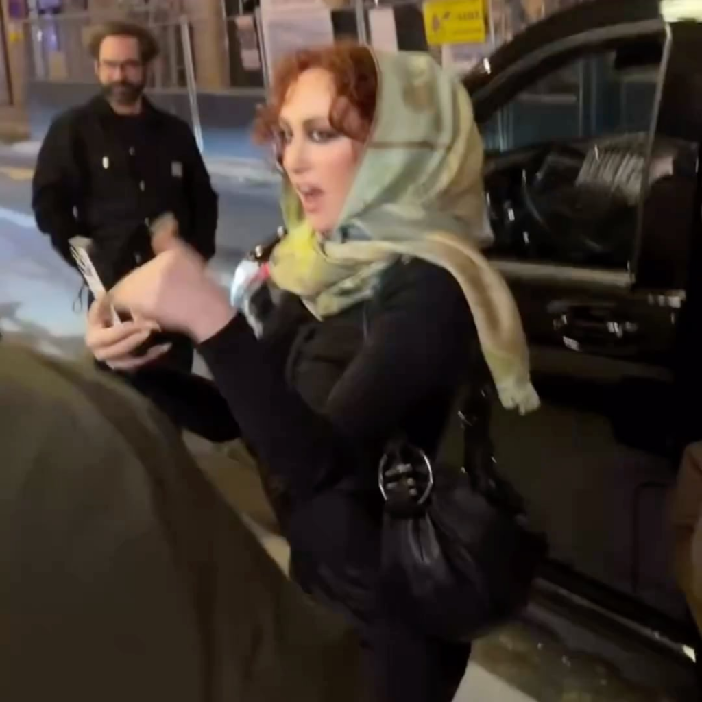 Chappell Roan films paparazzi harassing her in Paris