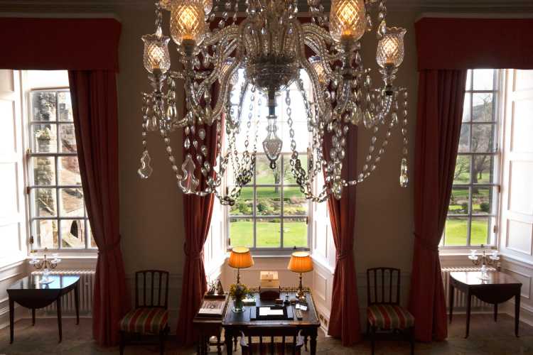 PHH QEII apartments 03 (David Cheskin)