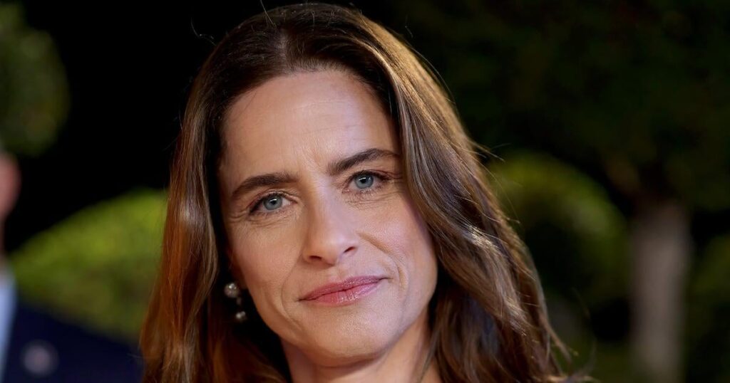 Amanda Peet Reveals Husband Dated Her Celebrity Doppelgänger