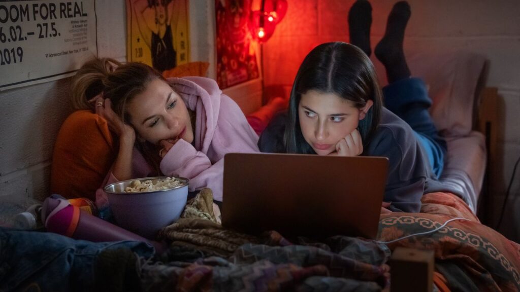 Inside Netflix’s ‘Roommates,’ the New College Coming-of-Age Movie Starring Sadie Sandler: Exclusive Teen Vogue