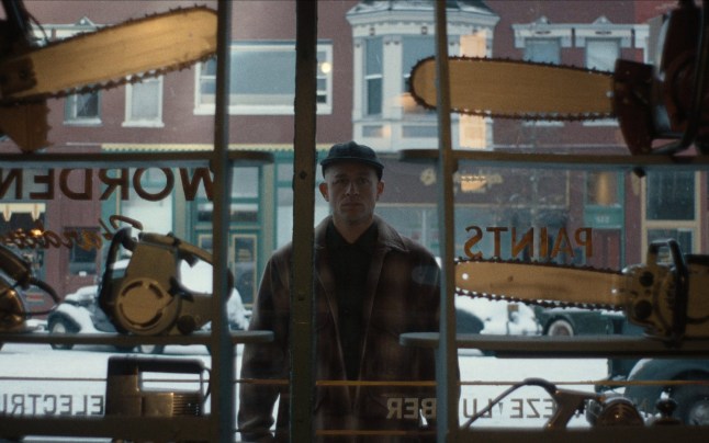 Monster: The Ed Gein Story. Charlie Hunnam as Ed Gein in episode 304 of Monster: The Ed Gein Story. Cr. Courtesy Of Netflix ?? 2025