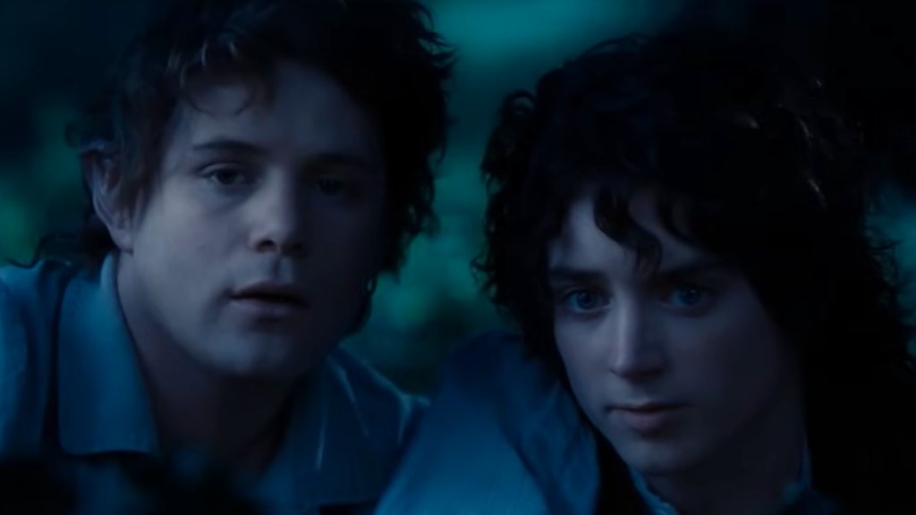 Sam and Frodo staring at the Wood-elves in The Lord of the Rings: The Fellowship of the Ring