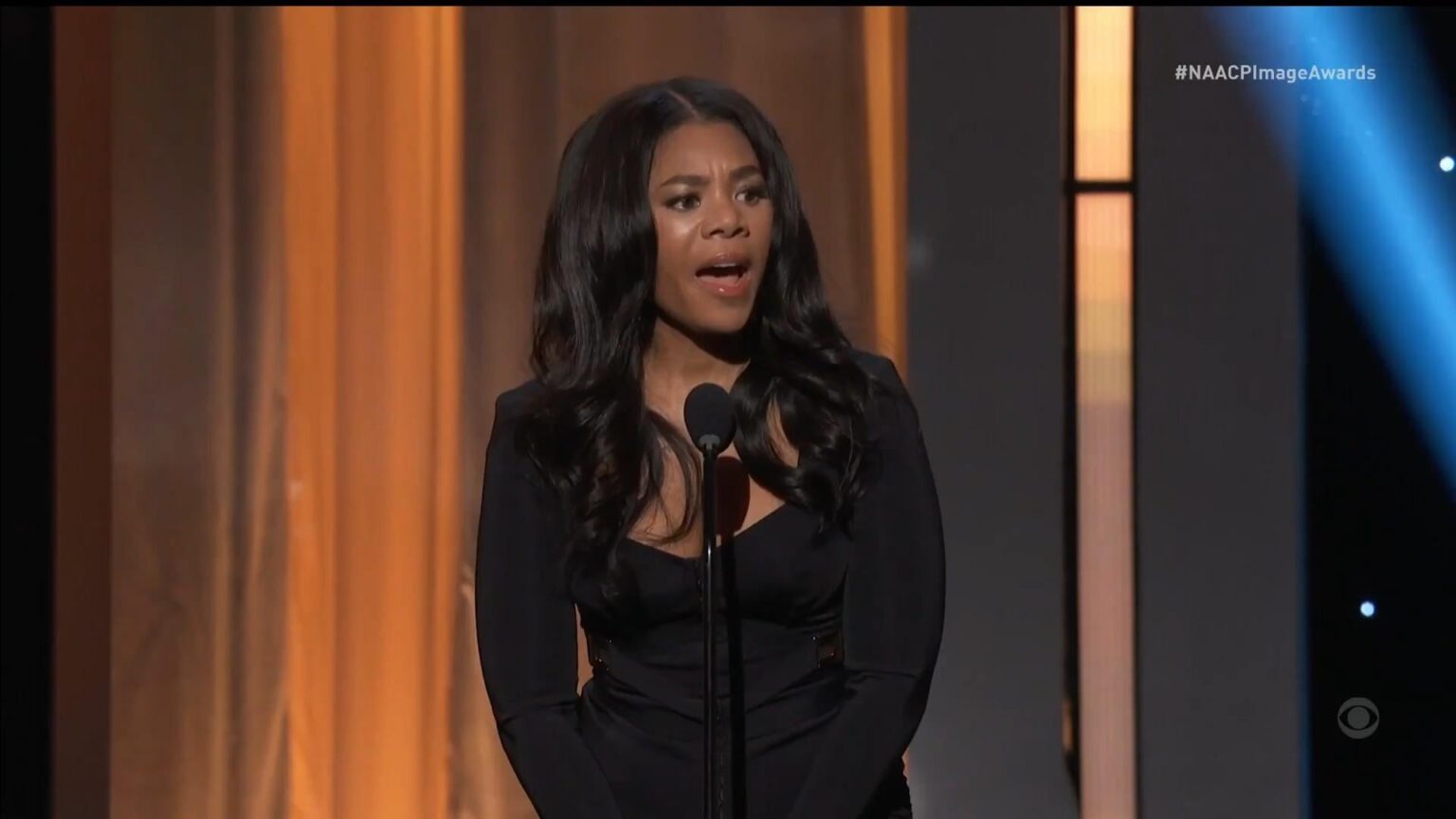 Regina Hall shows love to Michael B. Jordan & Delroy Lindo at the NAACP Image Awards, following the BAFTA n-word controversy: “I’d like also to just take a moment to the two kings who are in this audience and just send you so much love for your class.”