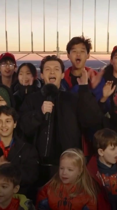 Tom Holland premiering the first official trailer for Spider-Man: Brand New Day on top of the Empire State Building in New York