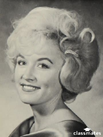 A yearbook photo of Dolly Parton in 1964Credit: Classmates.com