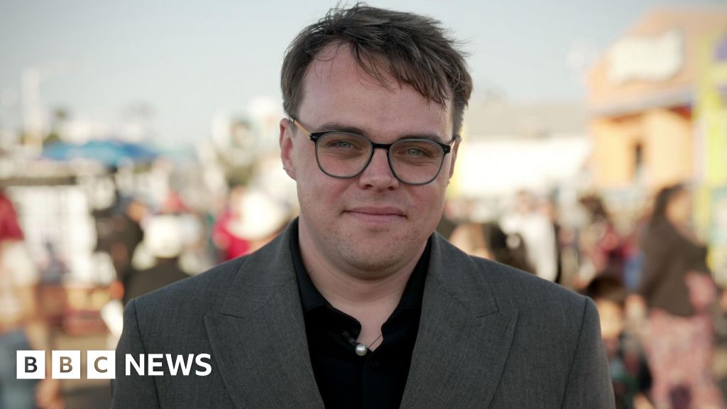Mr Nobody Against Putin: How Pavel Talankin went from Russian school videographer to Oscar winner – BBC Mr Nobody Against Putin: How Pavel Talankin went from Russian school videographer to Oscar winner - BBC