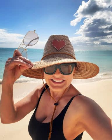 <i>"Hello sunshine"<br>Credit: Mariska Hargitay/Instagram</i>