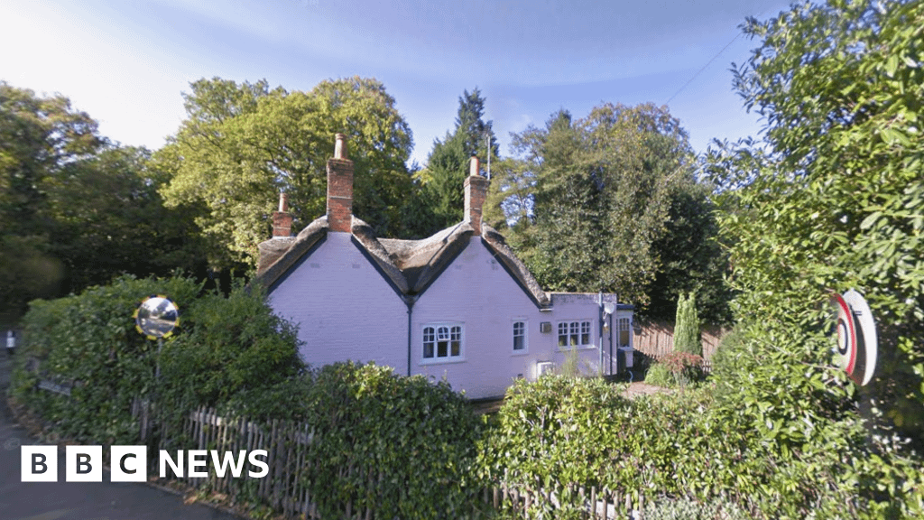 Andrew gives up lease on another Crown Estate property, East Lodge in Berkshire