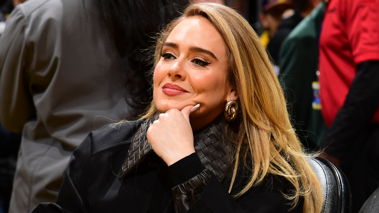 Adele Says “Hello” to a Spring Denim Trend Outfit Anyone Can Wear Adele made a surprise appearance in a dark-wash barrel jeans outfit for spring