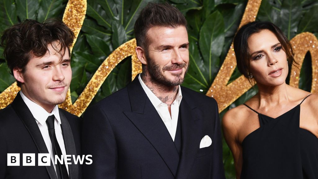 David and Victoria Beckham wish Brooklyn happy birthday despite feud - BBC