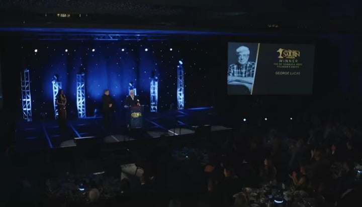 While George Lucas was giving his acceptance speech at the Saturn Awards, Tom Cruise shouted, “We thank you, George!”