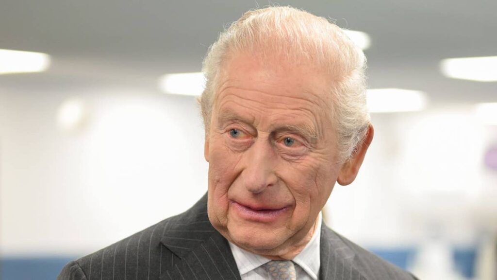 Royal Family LIVE: King Charles suffers 'disaster' during plaque unveiling in Oxford