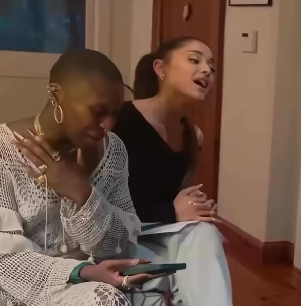 Throwback of Ariana Grande and Cynthia Erivo singing “For Good” for the first time together 🫧🧹