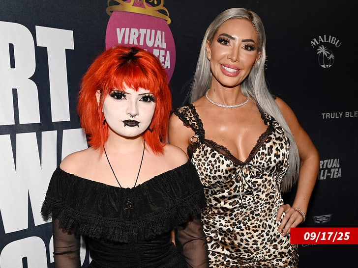 sophia abraham farrah abraham sub getty swipe