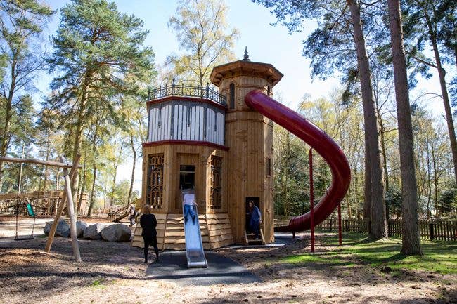 sandringham playground open