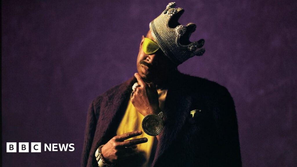 Slick Rick on Mobo Awards honour and shaping hip-hop: ‘We took novels to the next level’ Slick Rick wears a crown and a golden eyepatch, while standing against a regal purple background, in a promotional photo for his 2025 album, Victory
