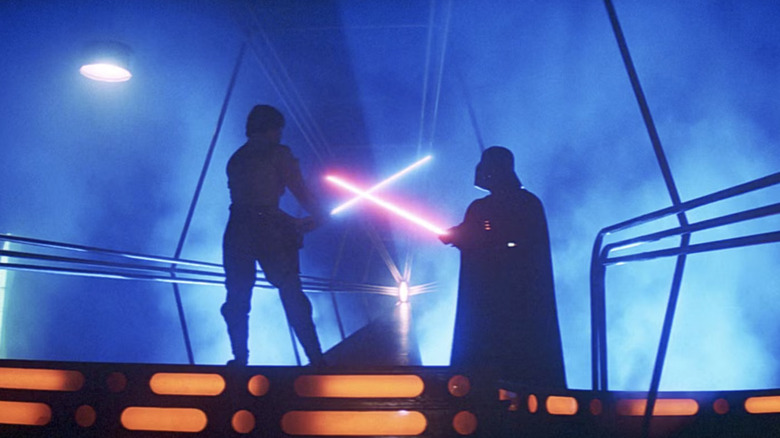 The Empire Strikes Back - Luke Skywalker vs Darth Vader on Bespin