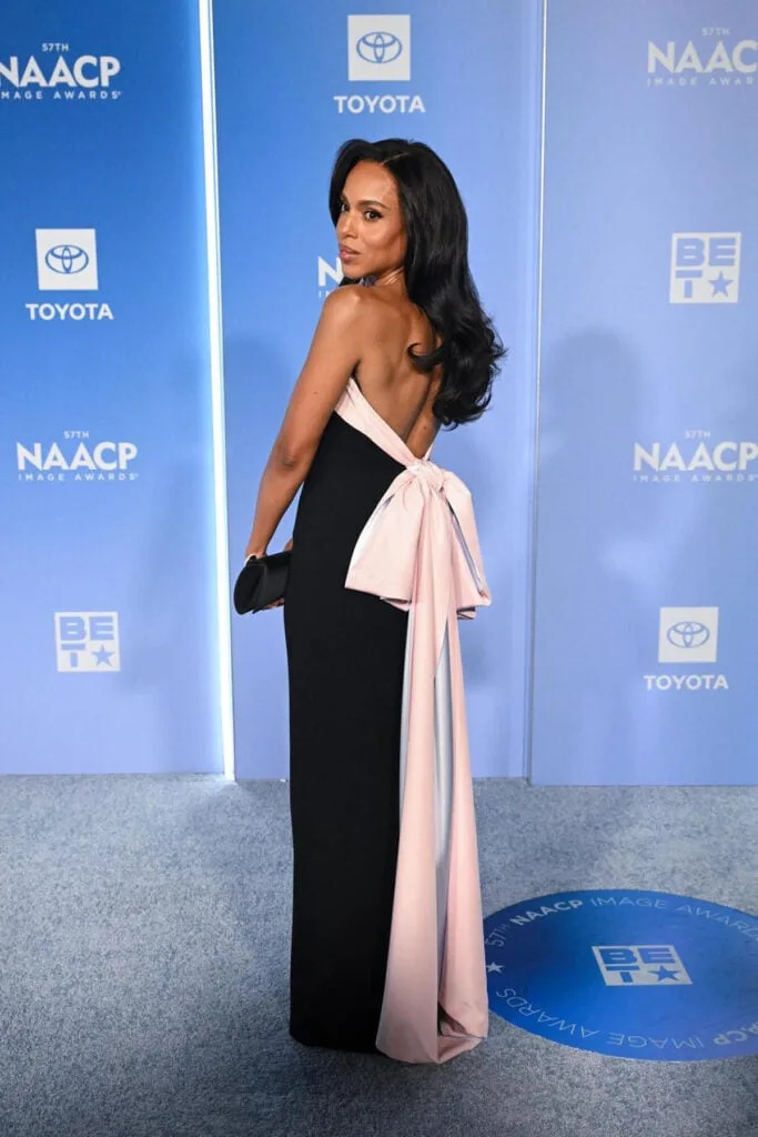 Kerry Washington, Kerry Washington Sergio Hudson, Sergio Hudson strapless gown, Kerry Washington NAACP Image Awards 2026, Kerry Washington black and pink gown, Sabyasachi jewellery Kerry Washington, Tyler Ellis clutch Ice Out pin, Rob Zangardi Mariel Haenn styling, NAACP Image Awards womenswear