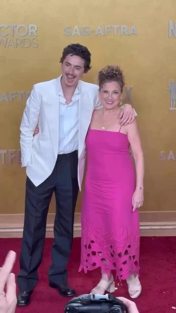 Timothée Chalamet brought his mom to the 2026 Actors Awards