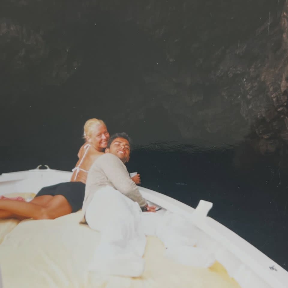 Kelly Ripa and Mark Consuelos as a young couple in the late 1990s.Credit: Lola Consuelos/Instagram