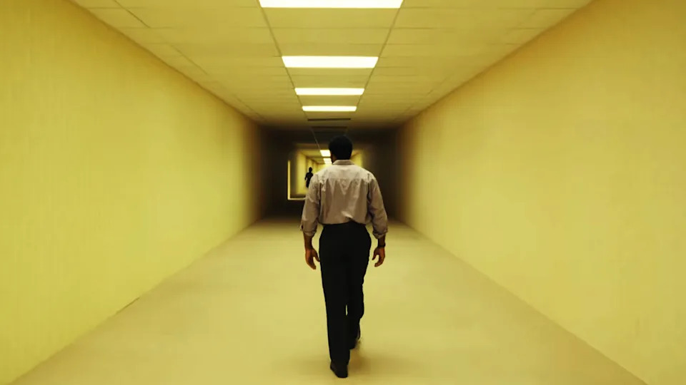 Chiwetel Ejiofor, Lukita Maxwell, and odd creature featured in the first full length trailer for A24's The Backrooms.