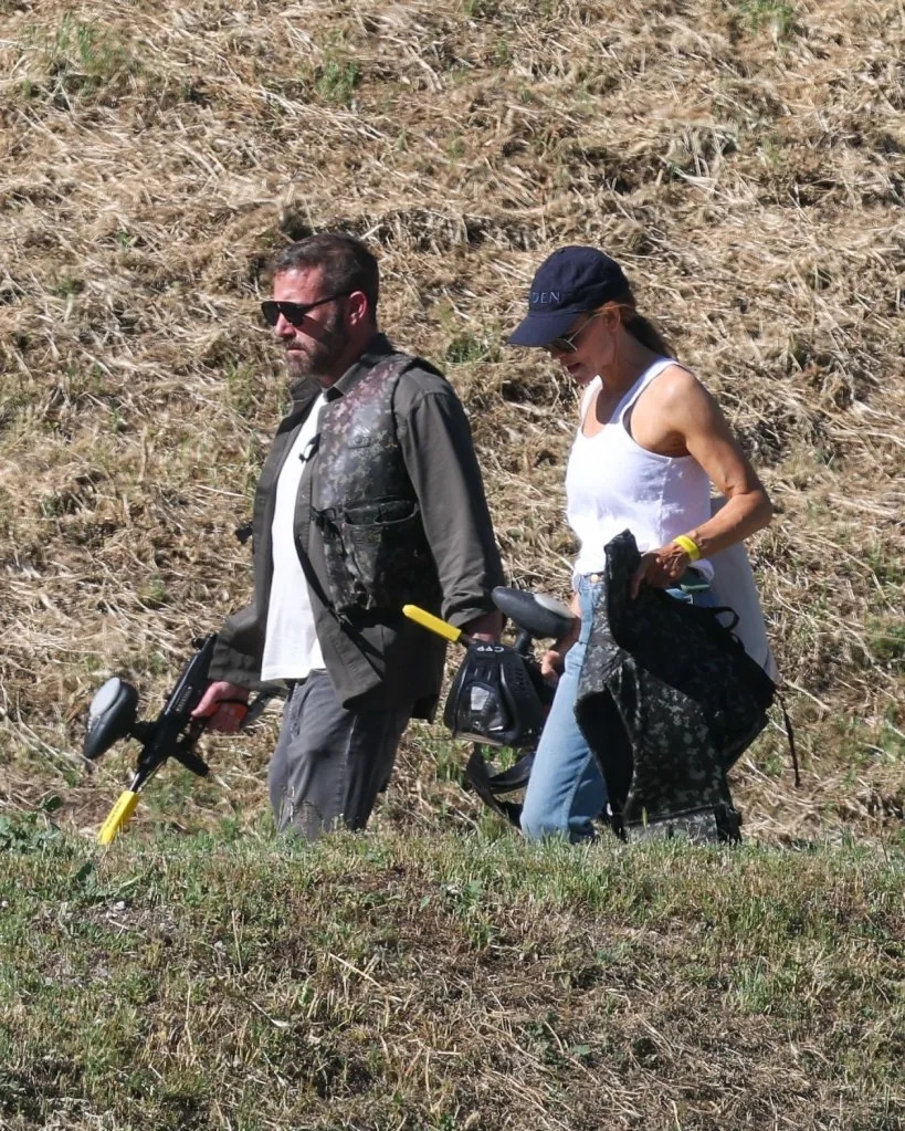 Jennifer Affleck and Ben Affleck were photographed celebrating their son Samuel’s 14th birthday on Saturday. BACKGRID