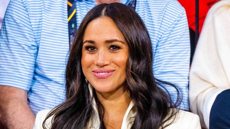 <span class="wp-caption-text">MEGA</span>