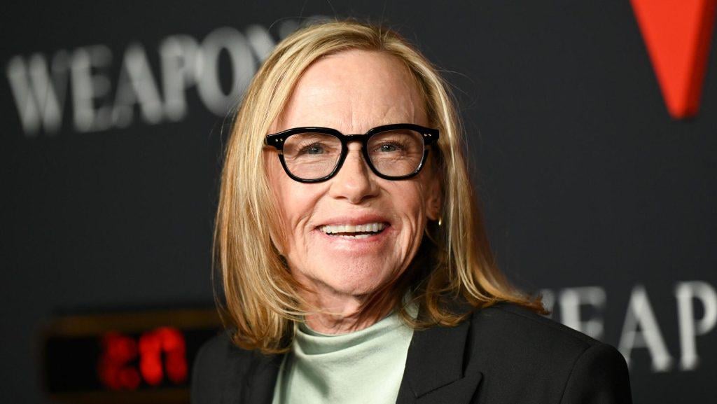 ‘Weapons’ Actor SAG 2026 Award Winner Amy Madigan Compares Trophy To Ken Barbie Doll, Shouts Out Unions: “I’m a union person. I come from Chicago, and everybody in my family: all my friends, relatives — we’re all union people. And I don’t care what somebody says, they’re not going to bust us ever.”