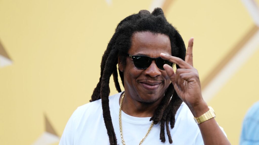 Jay-Z Opens Up About Kendrick-Drake Beef in Rare Interview Jay-Z Opens Up About Kendrick-Drake Beef in Rare Interview