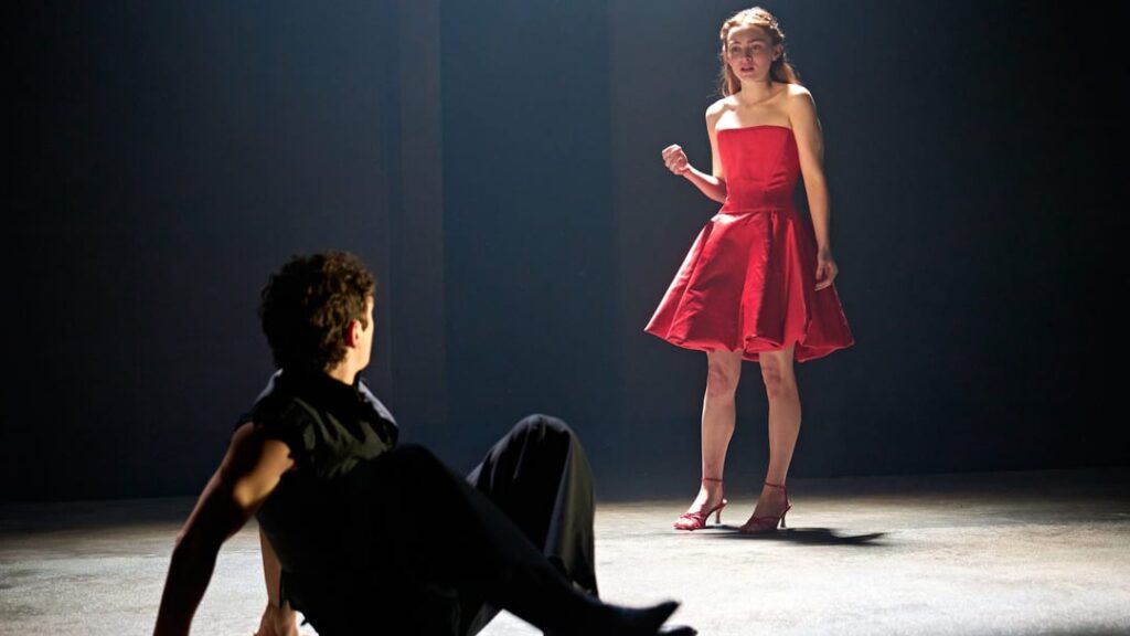 Sadie Sink and Noah Jupe in ‘Romeo & Juliet,’ courtesy of Manuel Harlan