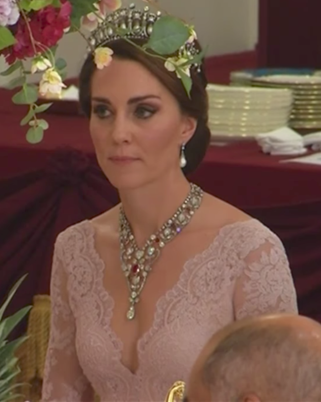 duchess of cambridge ruby necklace