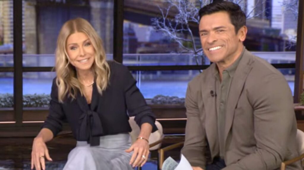 Kelly Ripa and Mark Consuelos