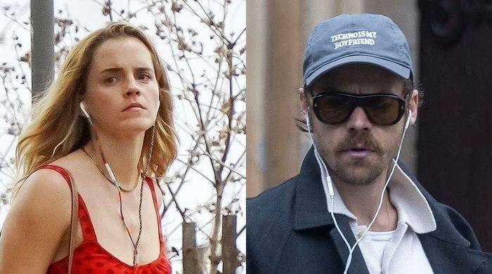 Why celebrities like Emma Watson, Harry Styles are ditching AirPods for wired headphones? Why celebrities like Emma Watson, Harry Styles are ditching AirPods for wired headphones?
