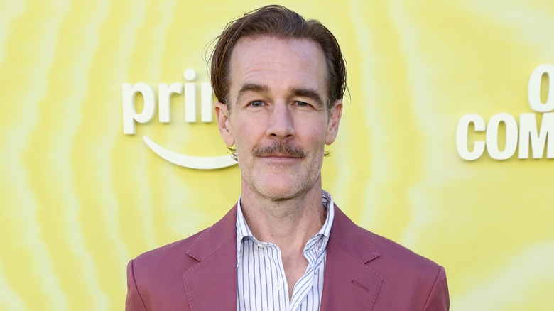 James Van Der Beek posing at the 