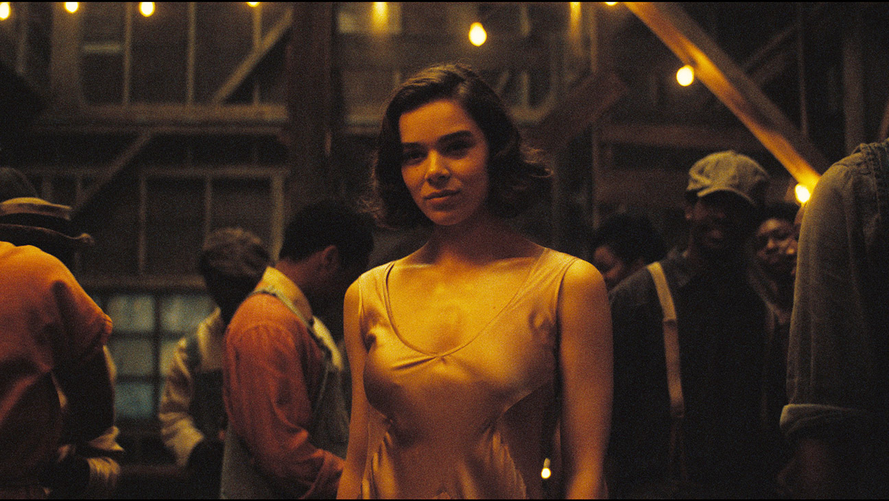 Hailee Steinfeld in Sinners