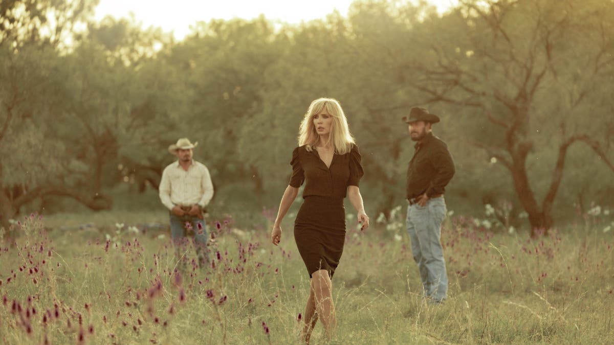 J.R. Villarreal as Azul, Kelly Reilly as Beth Dutton, and Cole Hauser as Rip Wheeler