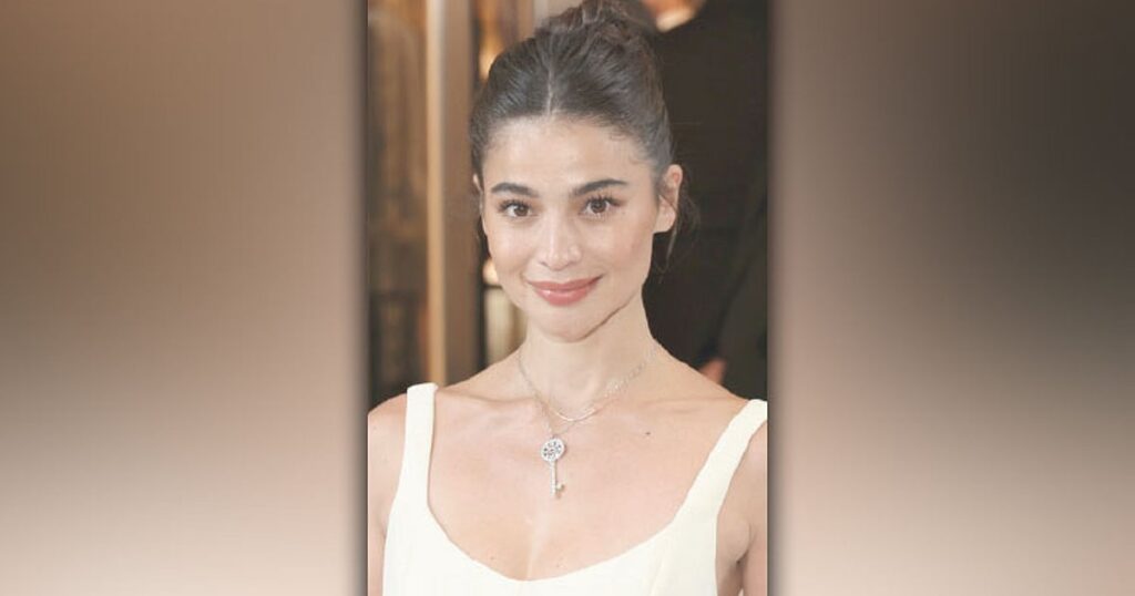 Celebrities rally behind Curtis after lawmaker remarks