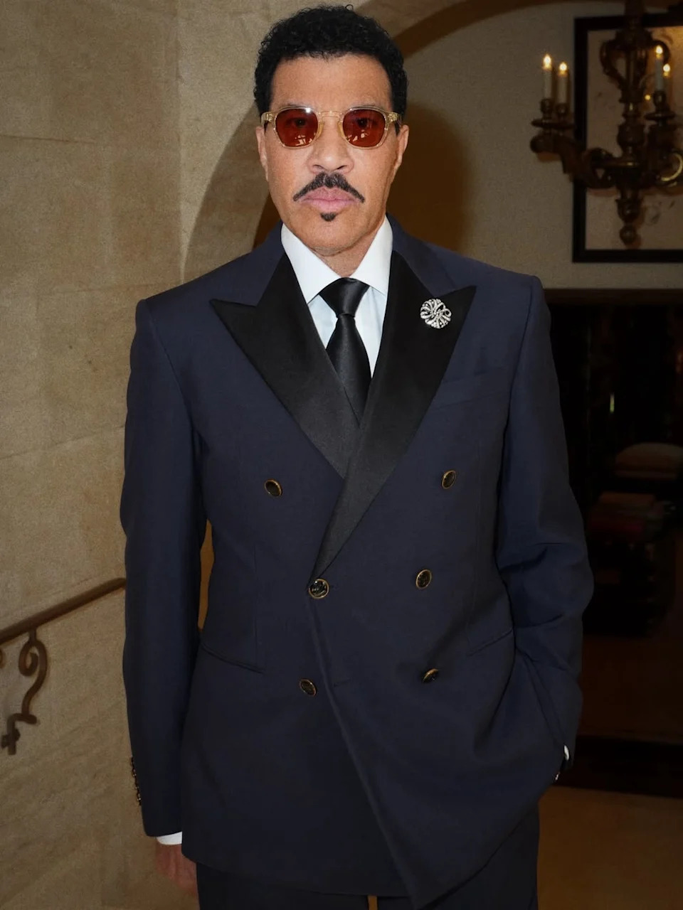 Richie highlights how fan interactions can shape public perception.