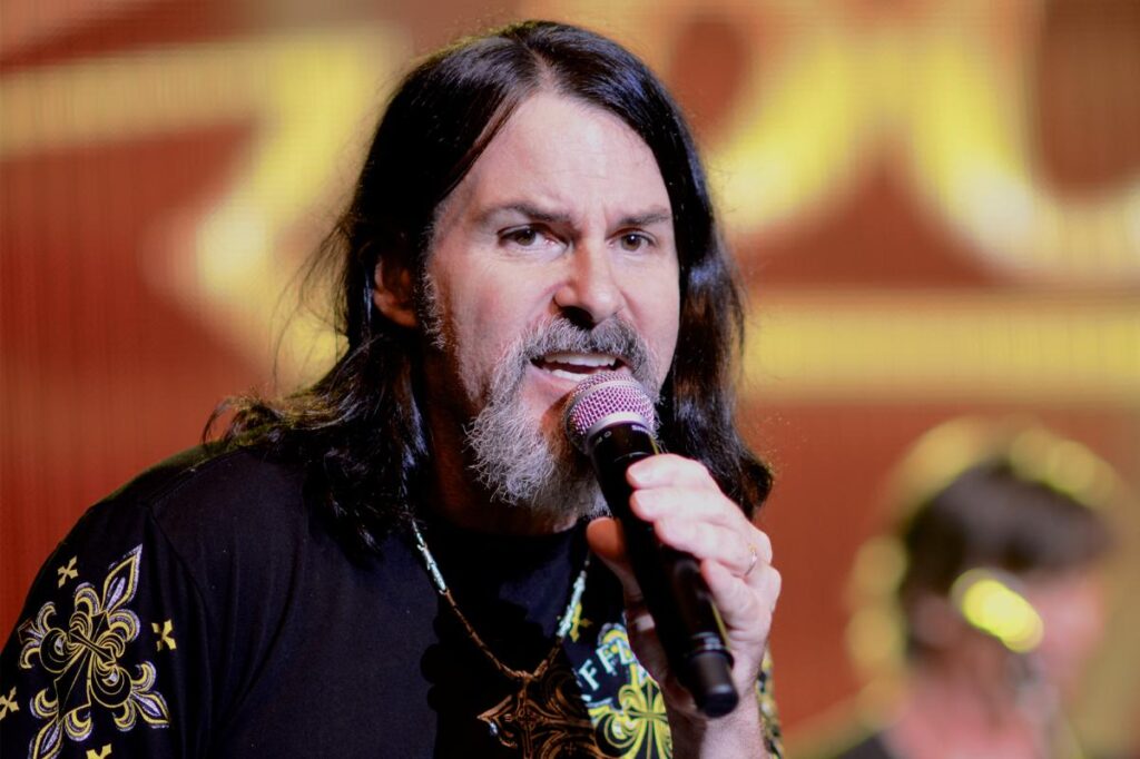 Boston singer Tommy DeCarlo dies at age 60