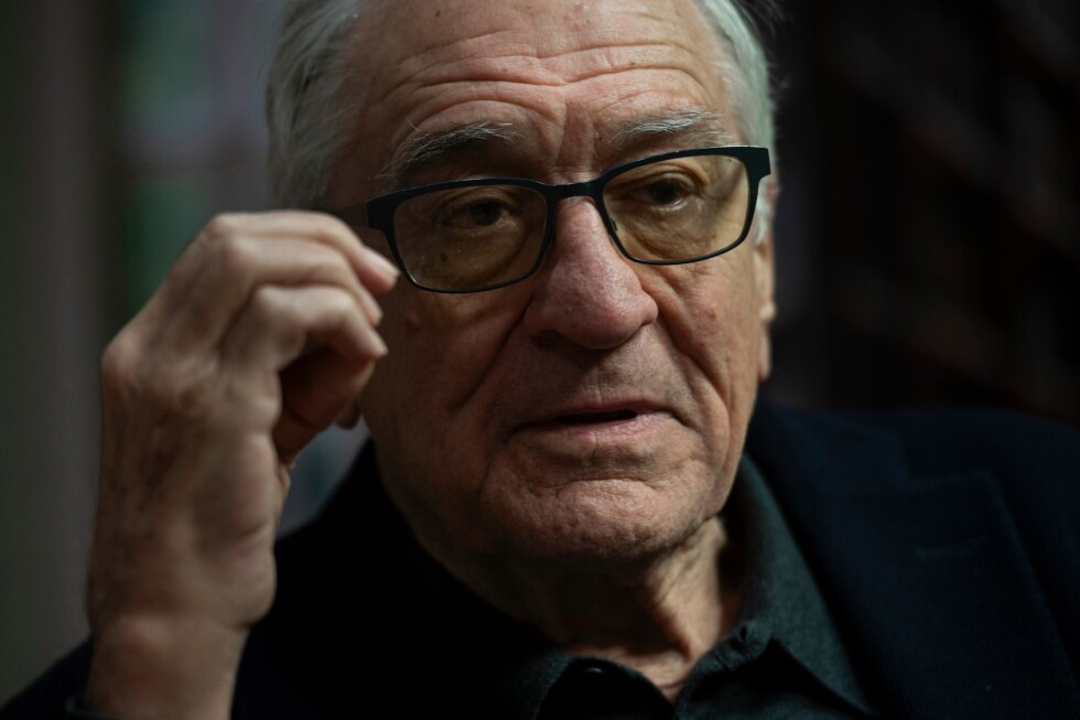 Robert De Niro to recite Philip Glass symphony at Carnegie Hall Robert De Niro to recite Philip Glass symphony at Carnegie Hall