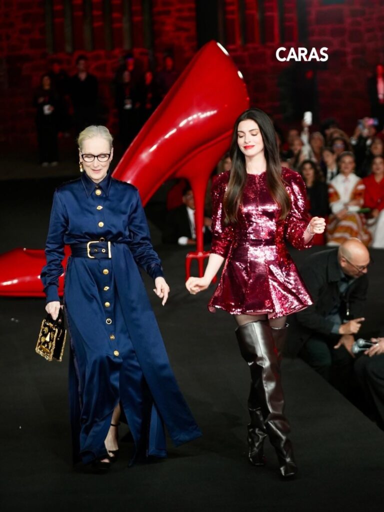 Meryl Streep and Anne Hathaway at the premiere of  "The Devil Wears Prada 2" in Mexico City (March 30, 2026)