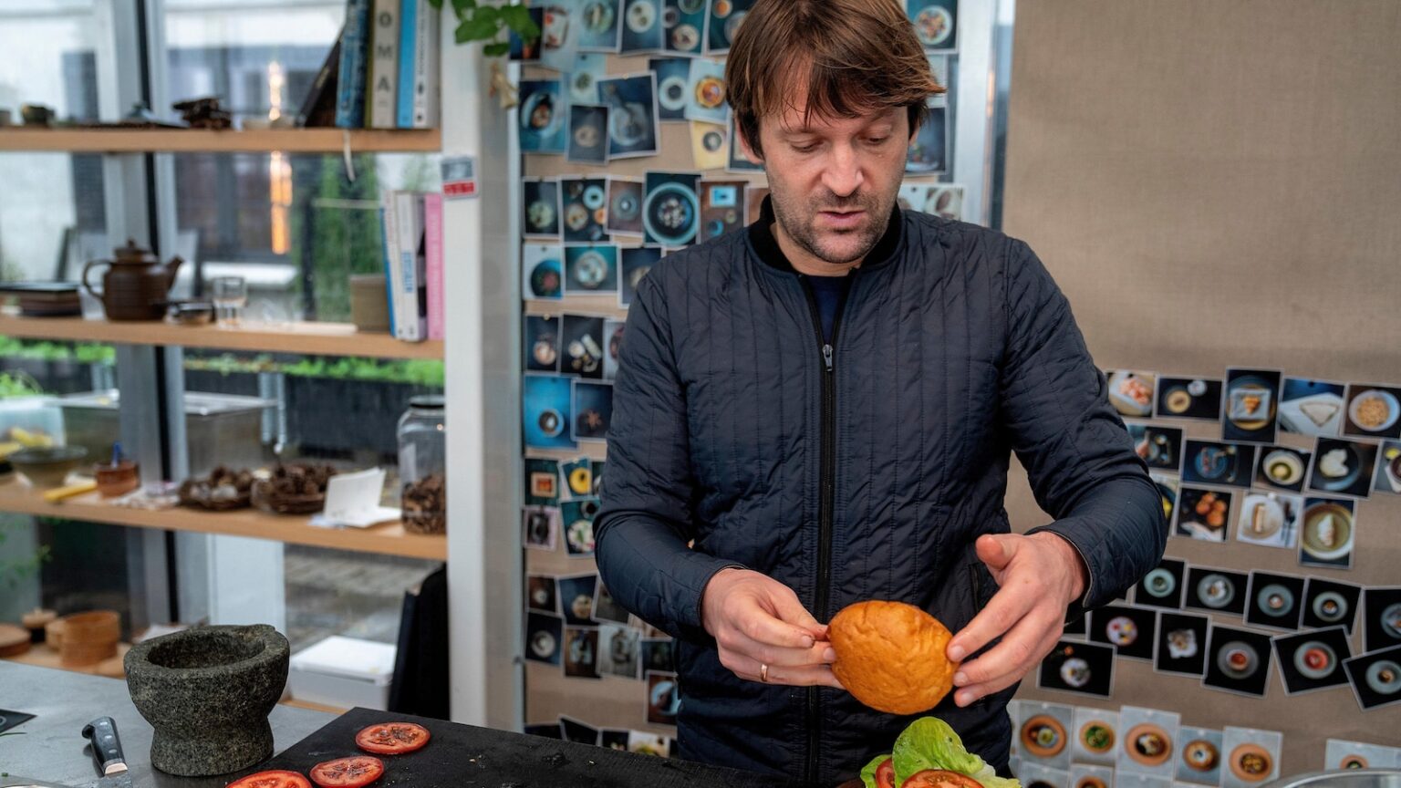 Celebrity chef resigns from iconic Danish restaurant Noma after abuse allegations Celebrity chef resigns from iconic Danish restaurant Noma after abuse allegations