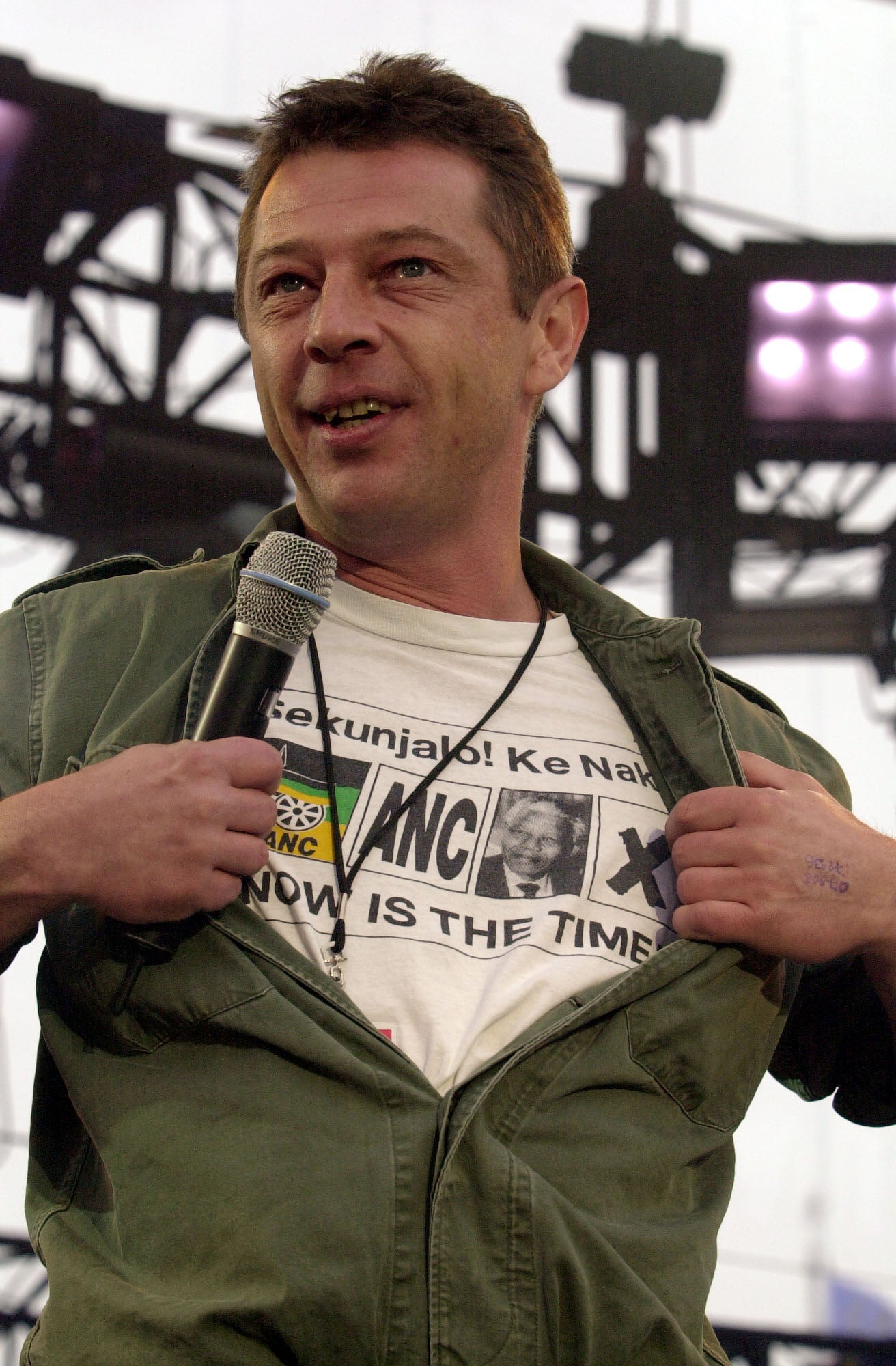 Andy Kershaw has died after being diagnosed with cancer
