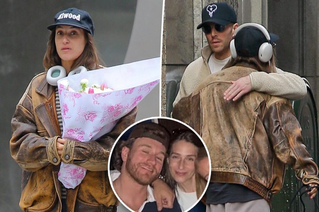 ‘Summer House’ exes Amanda Batula and Kyle Cooke reunite after West Wilson romance bombshell shook cast ‘Summer House’ exes Amanda Batula and Kyle Cooke reunite after West Wilson romance bombshell shook cast